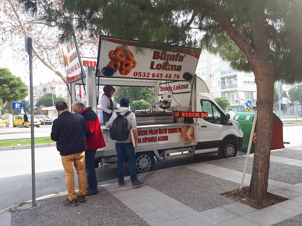 İzmir Lokmacı